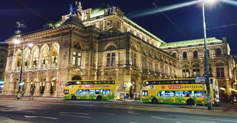 Vienna: Panoramic Night Tour by Bus - What the one-hour format really gives you