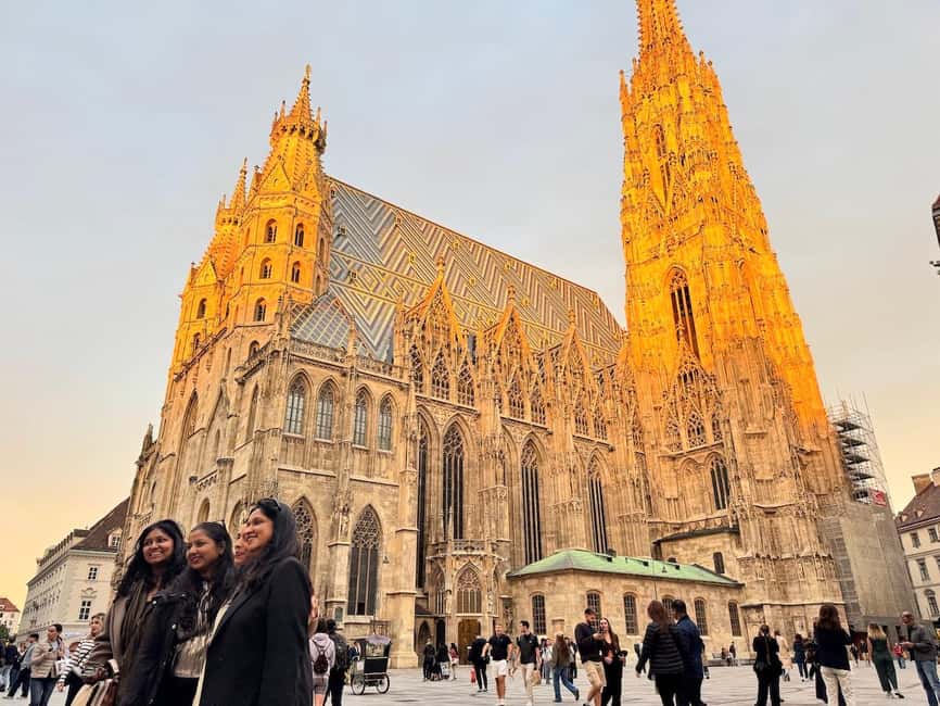 Vienna Private Full Day Tour – Tickets to Schönbrunn & Lunch - A fast start at Vienna’s central memorials