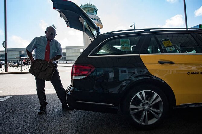 Vienna Private Transfer from Vienna Airport to City centre - What the vehicle choice means for your group