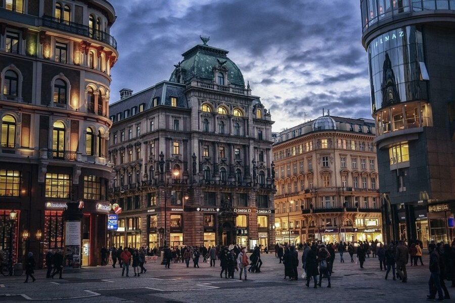 Vienna Private Walking Tour including State Opera - Key points at a glance