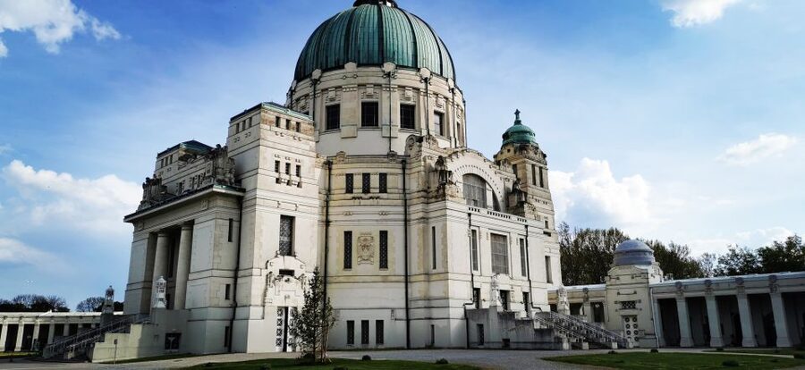 Vienna: Private Walking Tour of the Central Cemetery - The forest cemetery and modern burial
