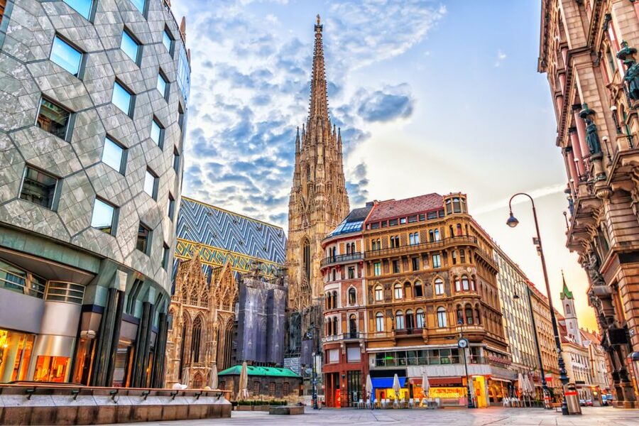 Vienna: Scavenger Hunt Self-Guided Tour - Coffee culture, the Albertina, and a Viennese finish
