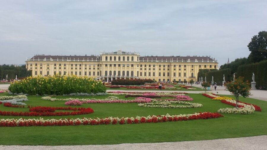 Vienna: Schönbrunn Palace and City Center Guided Tour - Schönbrunn Palace and the Habsburg Summer Residence