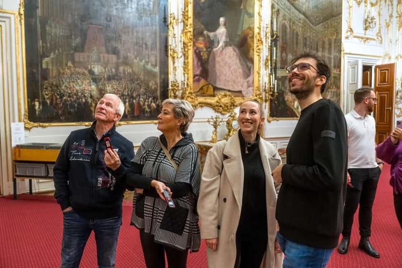 Vienna: Schönbrunn Palace Evening Tour, Dinner and Concert - The timing, walking, and small logistical traps