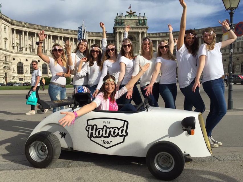Vienna: Sightseeing Tour in Hotrod - Stadtpark and the Ringstrasse