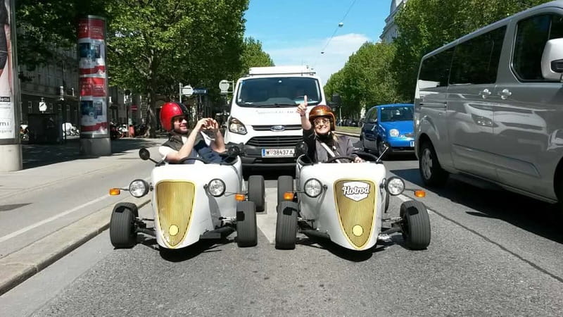 Vienna: Sightseeing Tour in Hotrod - The State Opera and Hotel Sacher