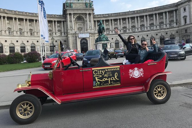 Vienna: Silver Tour (30 min) Vienna City Center Sightseeing Tour - A quick ride through Vienna’s grand center
