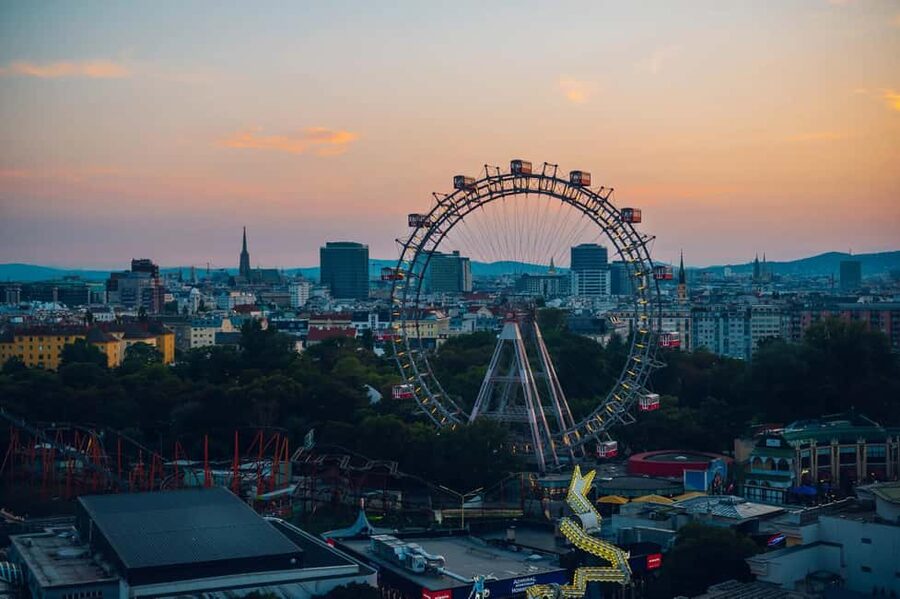 Vienna: Skip-the-cashier-desk-line Giant Ferris Wheel Ride - Key points to know before you go