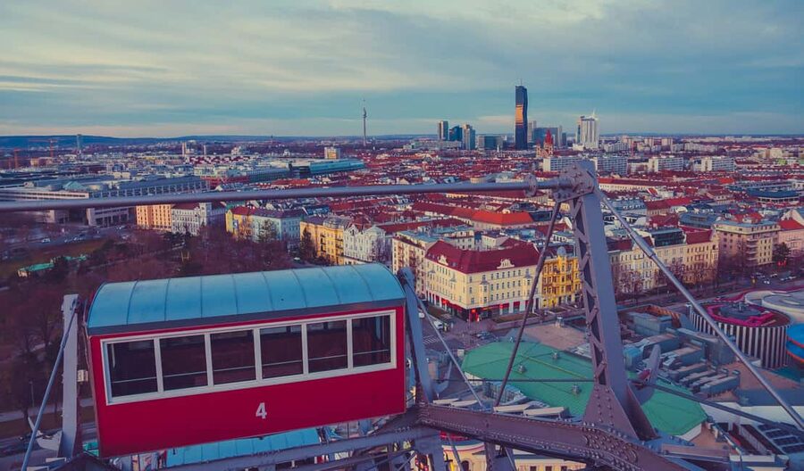 Vienna: Skip-the-cashier-desk-line Giant Ferris Wheel Ride - Why Vienna’s Giant Ferris Wheel is worth your time