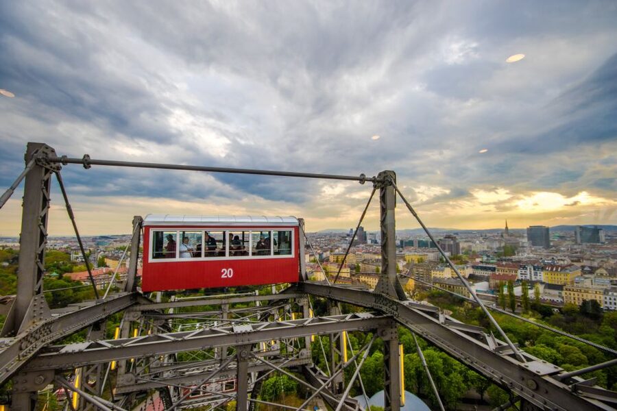 Vienna: Skip-the-cashier-desk-line Giant Ferris Wheel Ride - Price and value at about $17