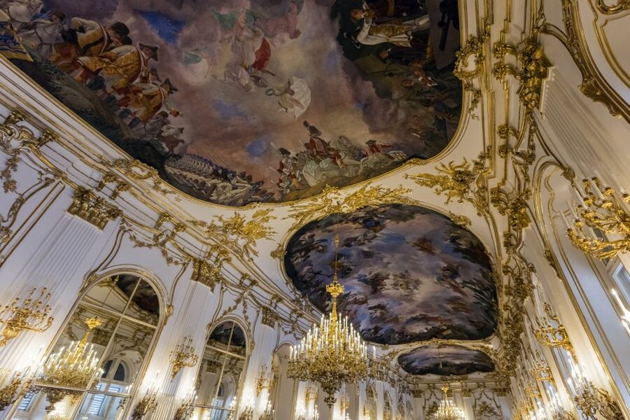 Vienna: Skip-the-Line Schönbrunn Palace & Gardens Tour - Walking toward the Gloriette