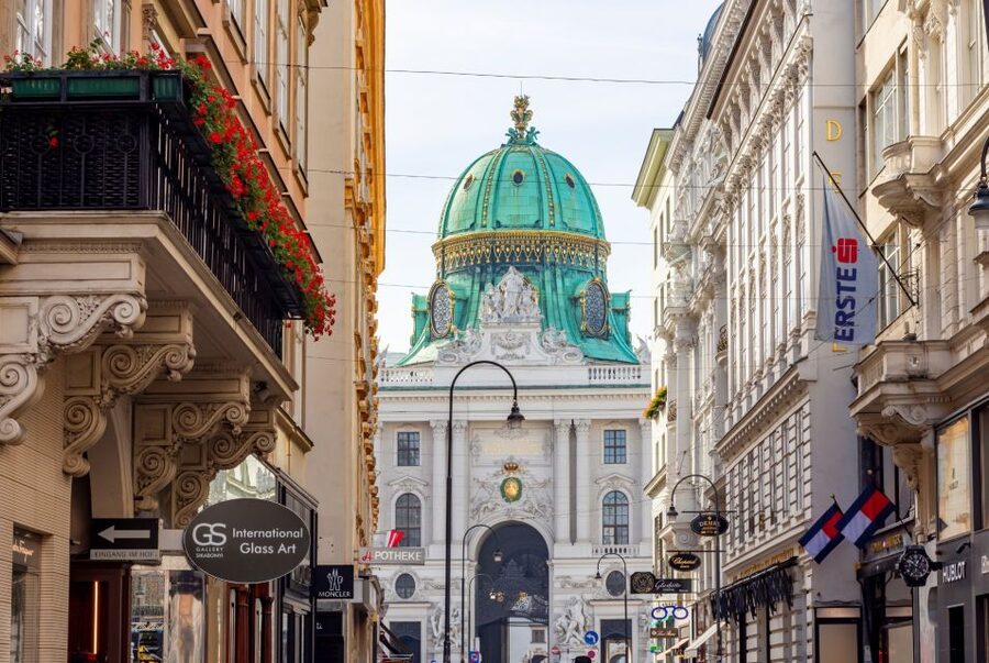 Vienna: Skip-the-Line Sisi Museum, Hofburg and Gardens Tour - The Sisi Museum: beyond the pretty portrait
