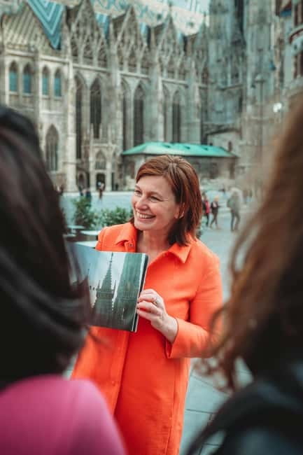 Vienna: Small Group Guided Walking Tour of City Highlights - A fast introduction to Vienna’s imperial center