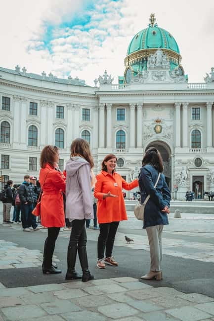 Vienna: Small Group Guided Walking Tour of City Highlights - St. Stephen’s Cathedral as the finish