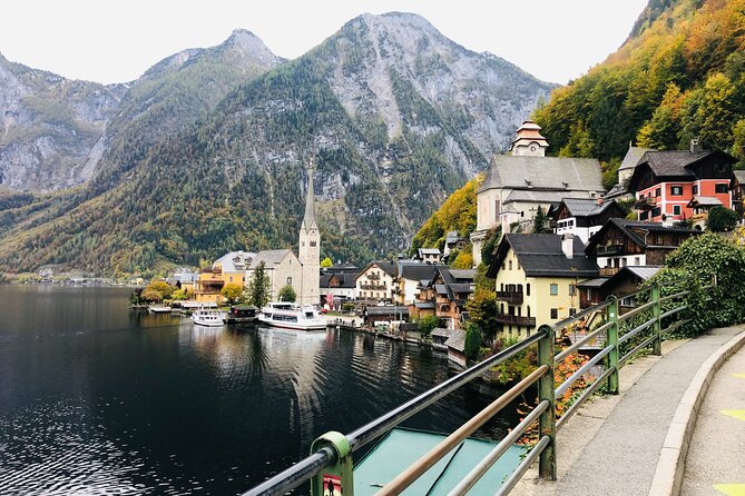 Vienna: small group tour Hallstatt with skywalk, boat, mine - A long Austrian day with Hallstatt at its center