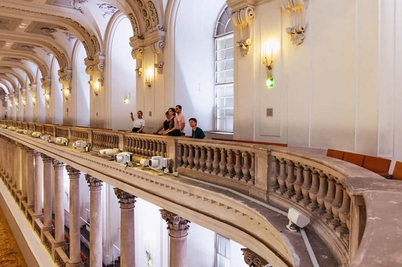 Vienna: Spanish Riding School Guided Architectural Tour - Meeting the Lipizzaner stallions