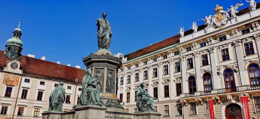 Vienna St. Stephen's Cathedral and city walk - From medieval Vienna to the Graben