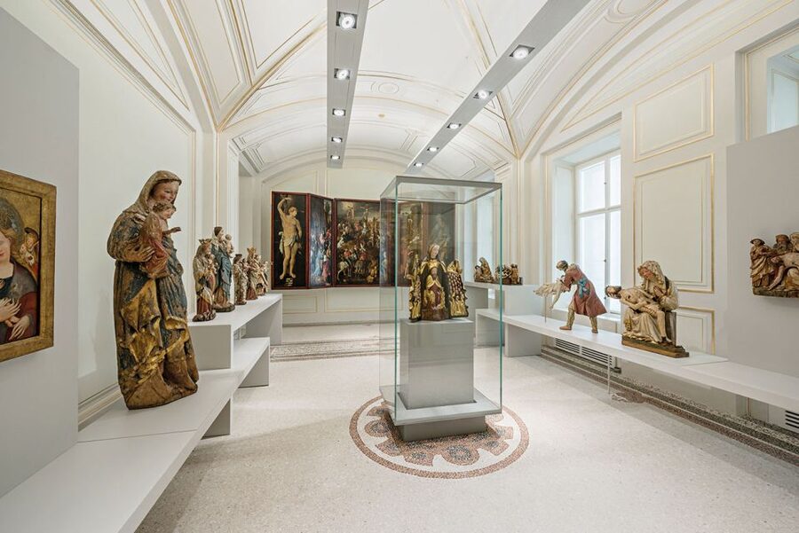 Vienna: St. Stephen's Cathedral & Dom Museum Wien Tickets - The South Tower and Its 343 Steps