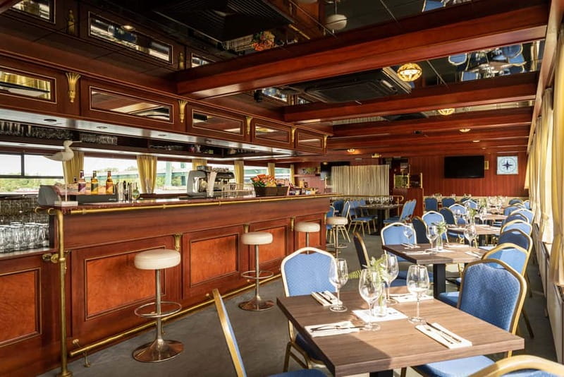 Vienna: Sunset Summer Cruise - Who will enjoy this evening cruise most