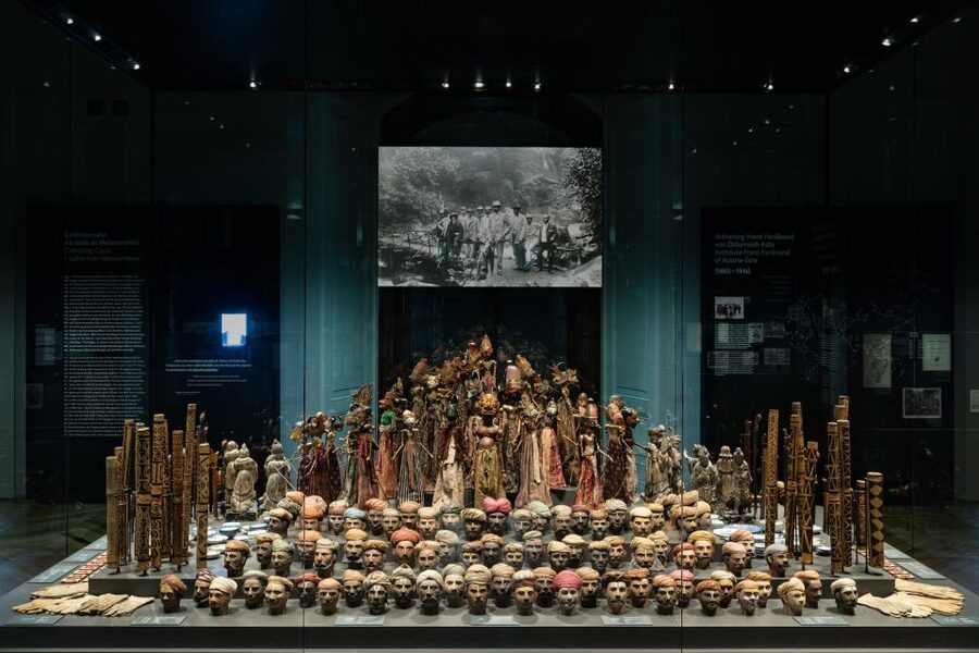 Vienna: Ticket to the Weltmuseum - The pillar hall is worth more than a passing glance