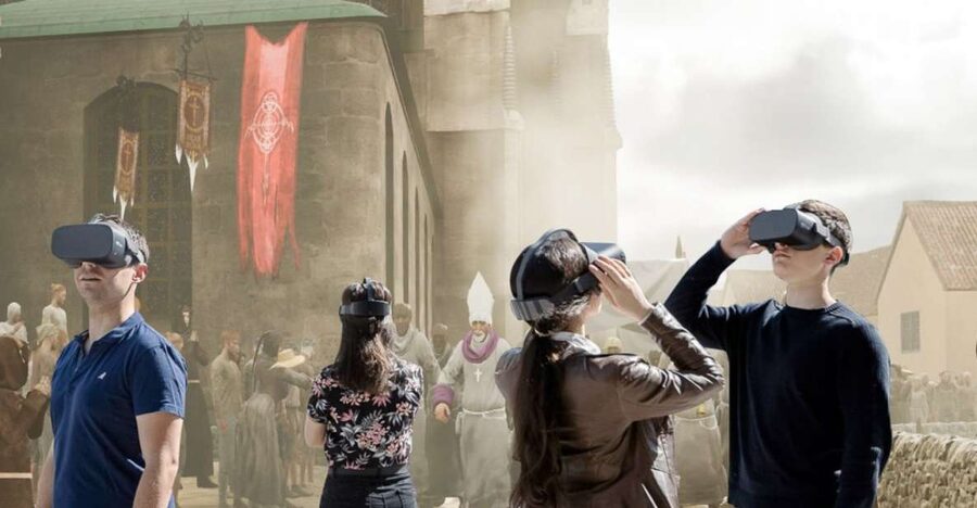 Vienna: Time Traveling Virtual Reality Sightseeing Tour - White Sunday in 1483 at St. Stephen’s Square