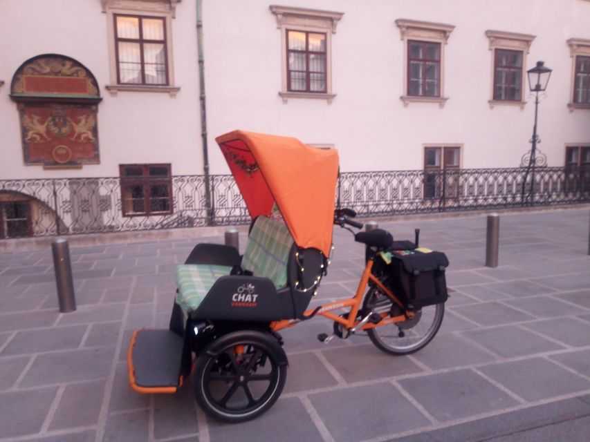 Vienna: Tour RAXI (electric rickshaw) 3 hours in Vienna - The Prater and Vienna’s old amusement grounds