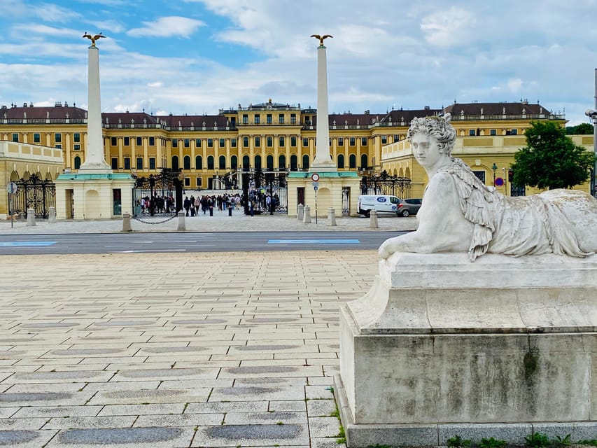 Vienna: UNESCO Schönbrunn Palace Guided Tour with Entry - Inside the Palace: 90 Minutes of Imperial Rooms