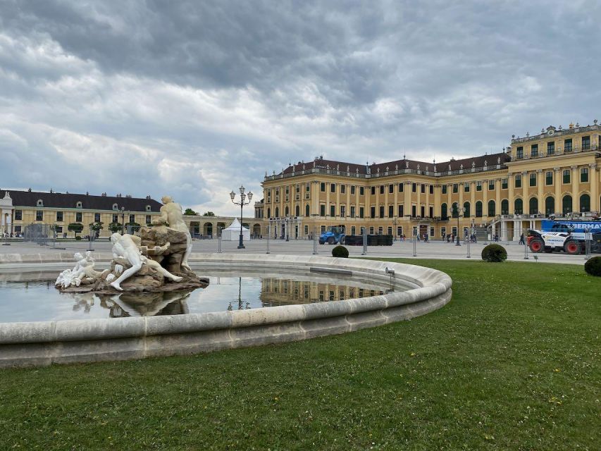Vienna: UNESCO Schönbrunn Palace Guided Tour with Entry - Should You Book the Schönbrunn Tour?