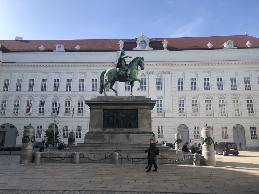 Vienna: Unforgettable Private City Tour - A scenic drive beside the Danube