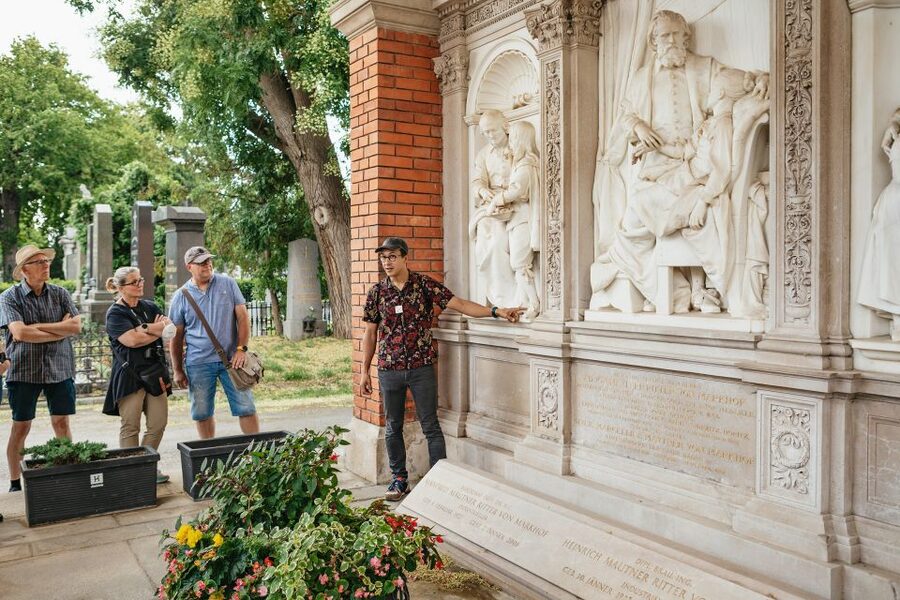 Vienna: Vienna Central Cemetery Guided Walking Tour - Practical details for a smoother visit