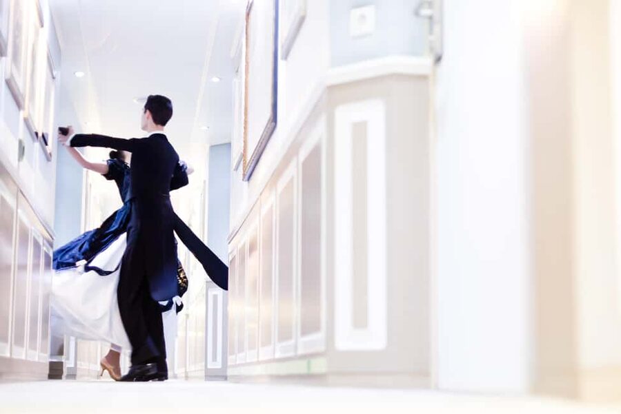 Vienna: Viennese Waltz Workshop for Couples - Learning the Viennese Waltz in Vienna