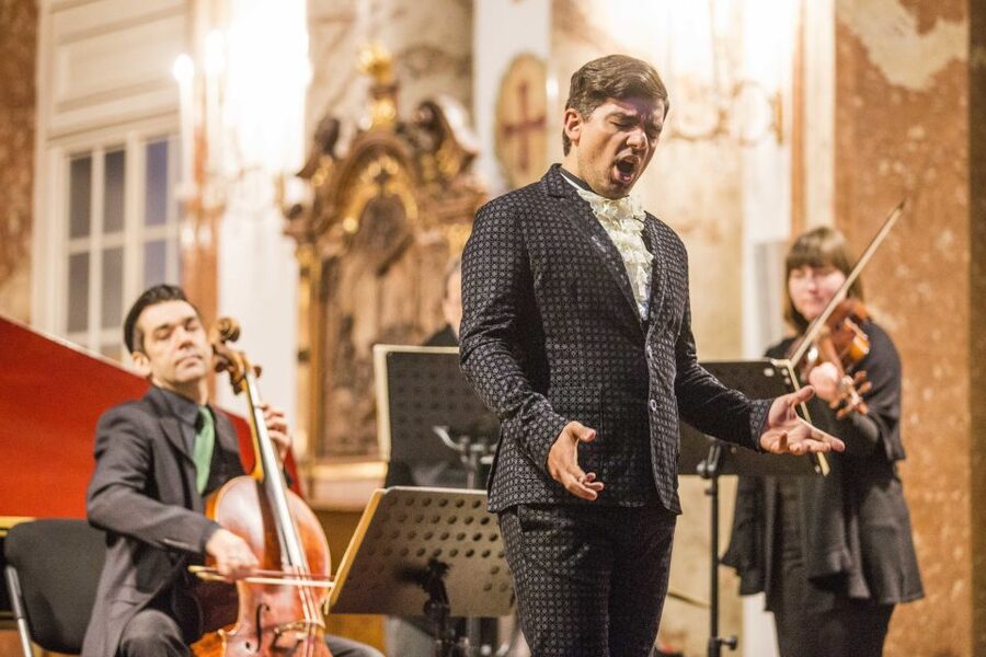 Vienna: Vivaldi’s Four Seasons Concert in Karlskirche - Orchestra 1756 and the period-instrument sound