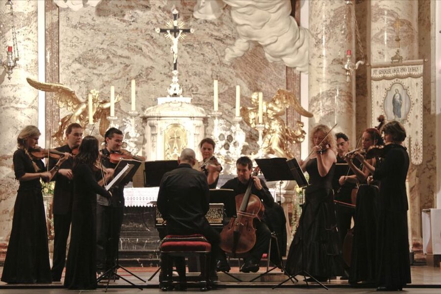 Vienna: Vivaldi’s Four Seasons Concert in Karlskirche - Booking advice for a smoother evening