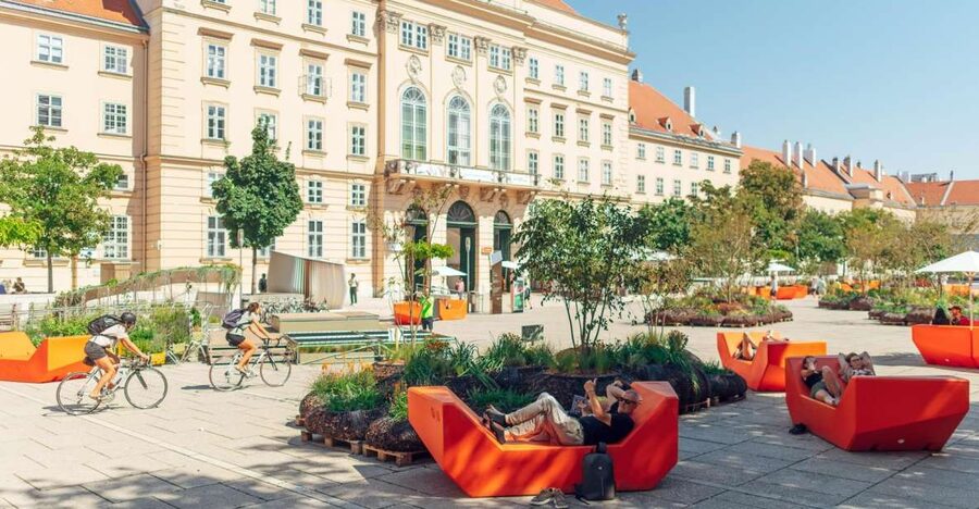 Vienna: Walking Tour of the MuseumsQuartier with Guide - Key points at a glance