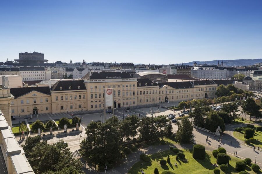Vienna: Walking Tour of the MuseumsQuartier with Guide - Why MuseumsQuartier is worth an hour