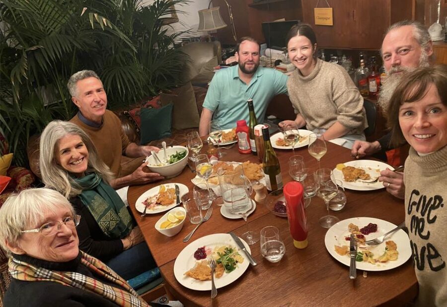 Vienna: Wiener Schnitzel and Strudel Cooking Class - Learning the secrets of crisp Wiener Schnitzel