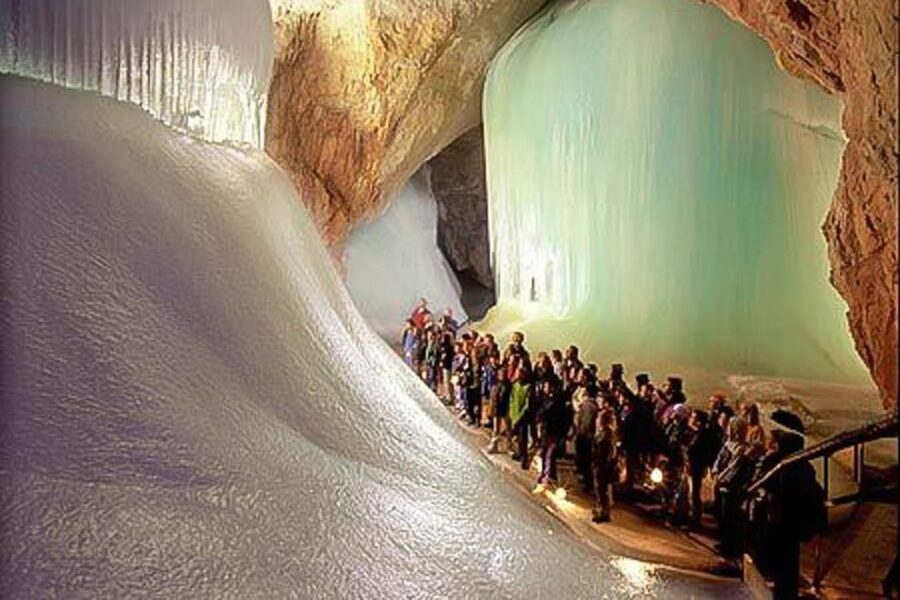 Werfen Ice Caves Private Tour - What the 70-minute cave tour is like