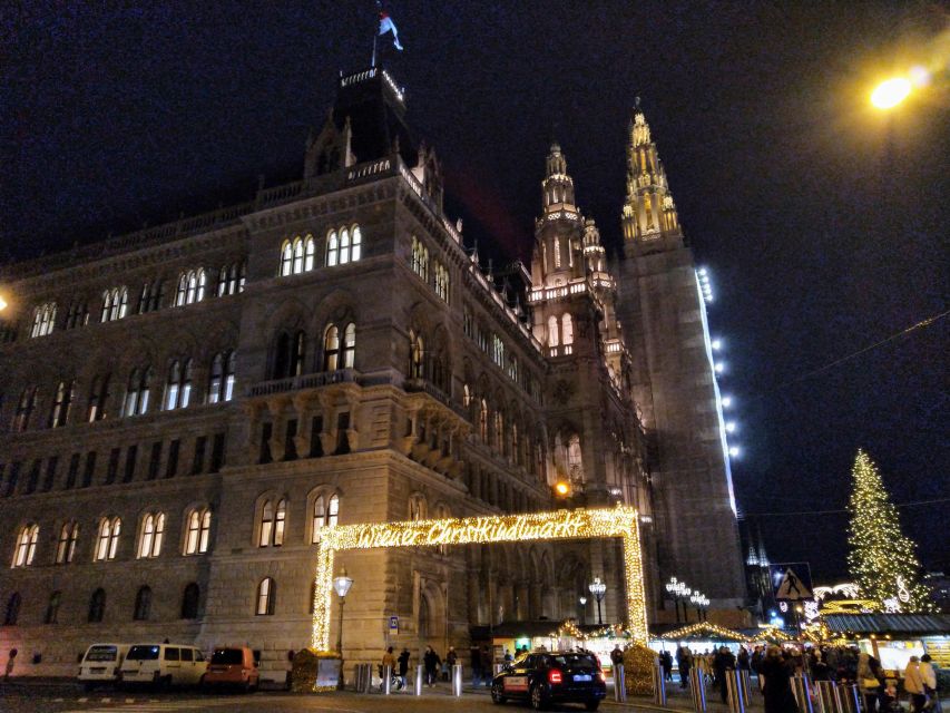 Wien: Tour with locals on the trails of the Christmas Tree - Key points to know before you book