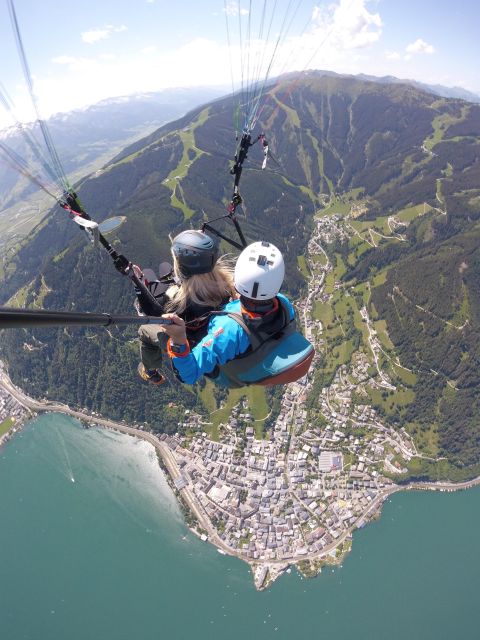 Zell am See: Paragliding Tandem Flight - Standard flying or a summer thermal flight
